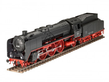 German BR01 Locomotive with T32 Tender (1:87 Scale)