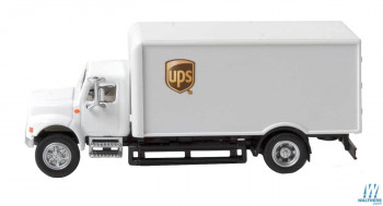 International 4900 Single Axle Box Van UPS Cartage