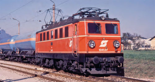 Rh1041 Locomotive image 01.
