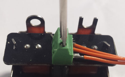 Screws 1st Post Gaugemaster SEEP PM50-3 x Point Motor Wire Connecting Blocks 