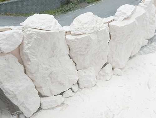Cut rock shaped casts in situ Cut rock shaped casts in situ