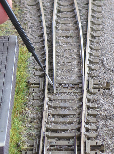 Use Track Magic on both rails.