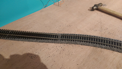 GM200 Grey Ballasted Underlay with pinned curved track 1.