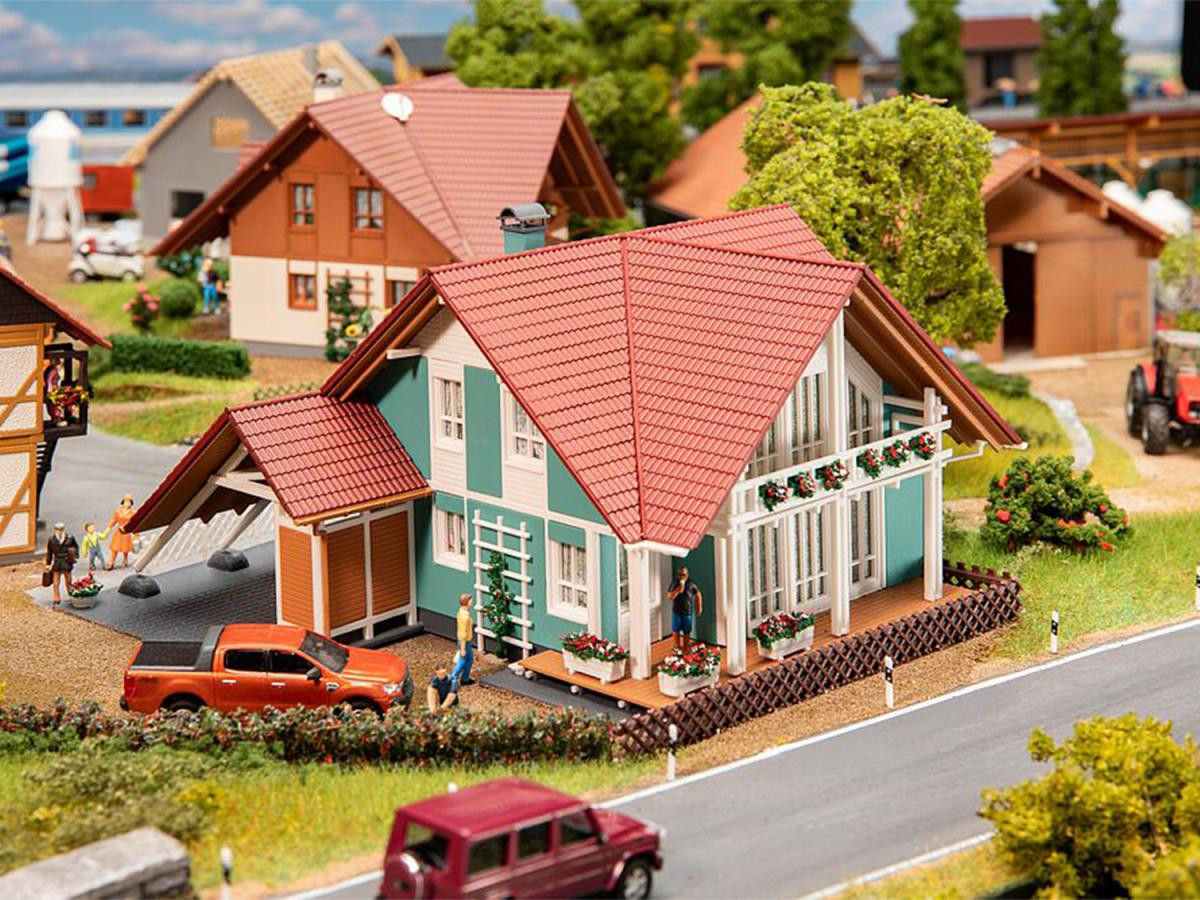 House with Car Port Model of the Month Kit V