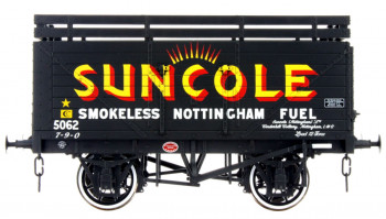 7 Plank Coke Wagon with Rails Suncole Coke