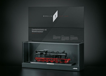 *Presentation Display Case for Ce6/8 I Locomotive