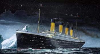RMS Titanic Model Set (1:1200 Scale)
