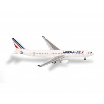 *Airbus A330-200 Air France New F-GZCM Valencay (1:200)