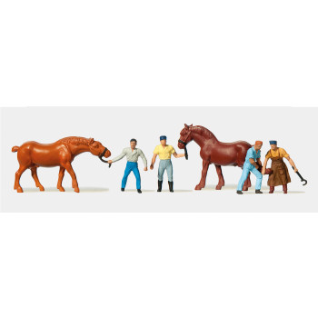 Blacksmiths (4) & Horses (2) Figure Set