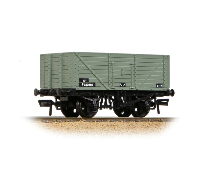 8 Plank Fixed End Wagon BR Early Grey P322485