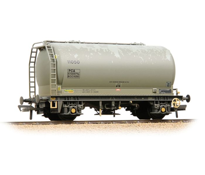 PCA Bulk Powder Wagon Freightliner HH Grey 11050 Wthrd