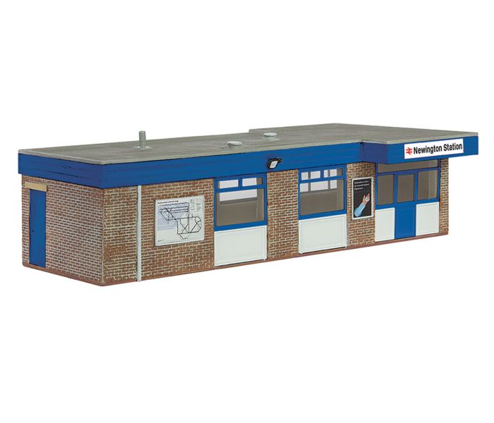 Scenecraft South Eastern Station Blue (Pre-Built)