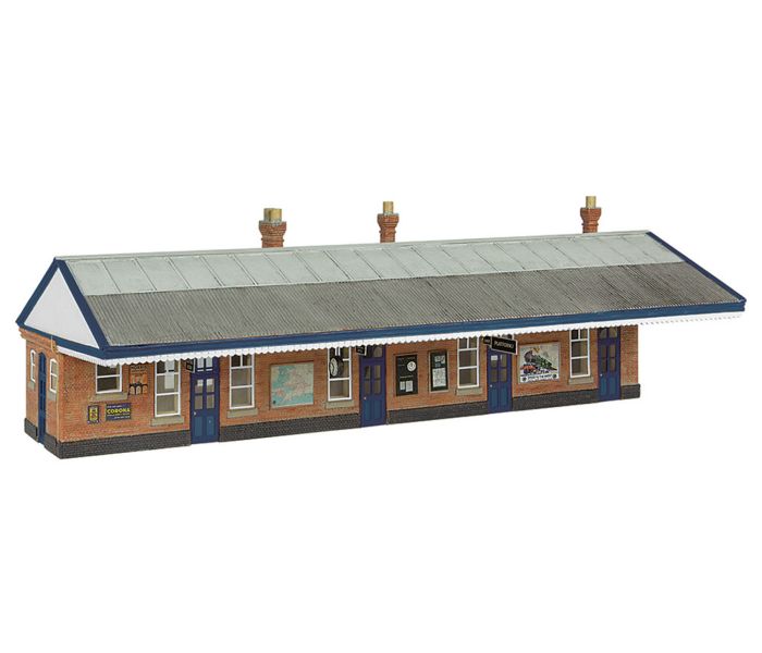 Scenecraft GWR Std Station Blue/White (Pre-Built)