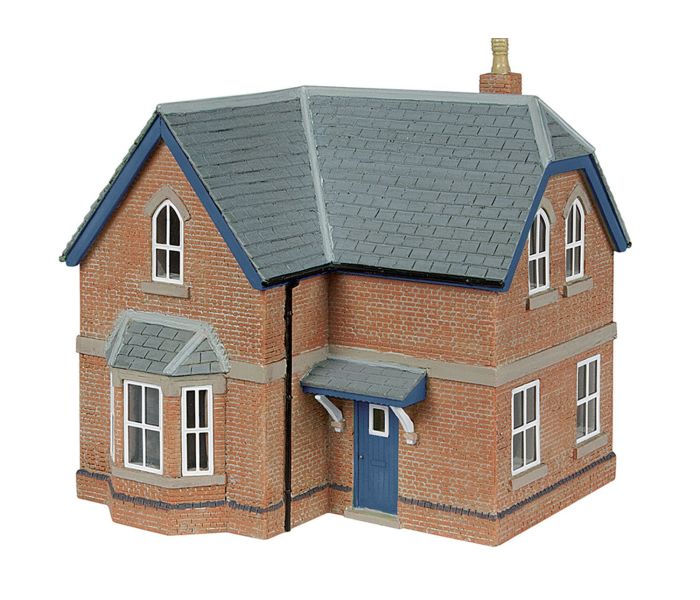 Scenecraft Railway House Blue/White (Pre-Built)
