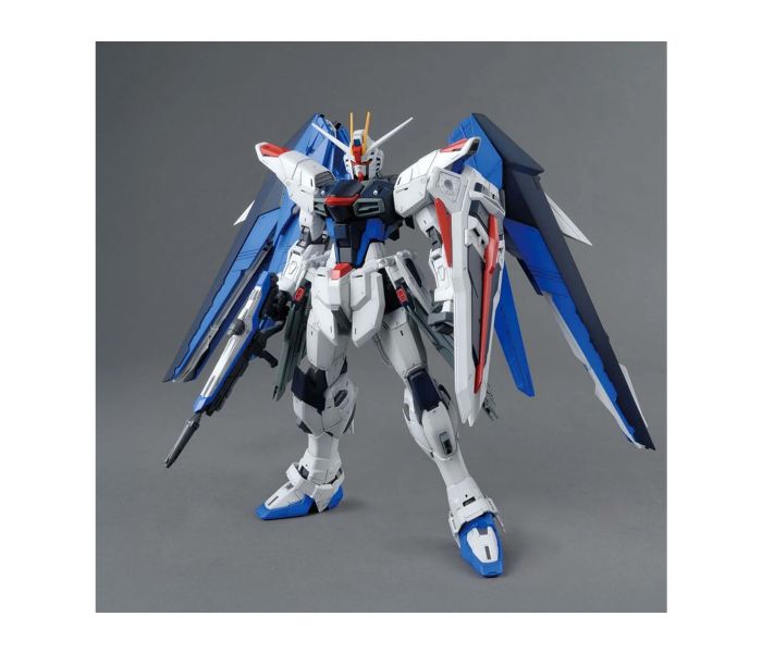 Freedom Gundam Version 2.0 Master Grade Kit