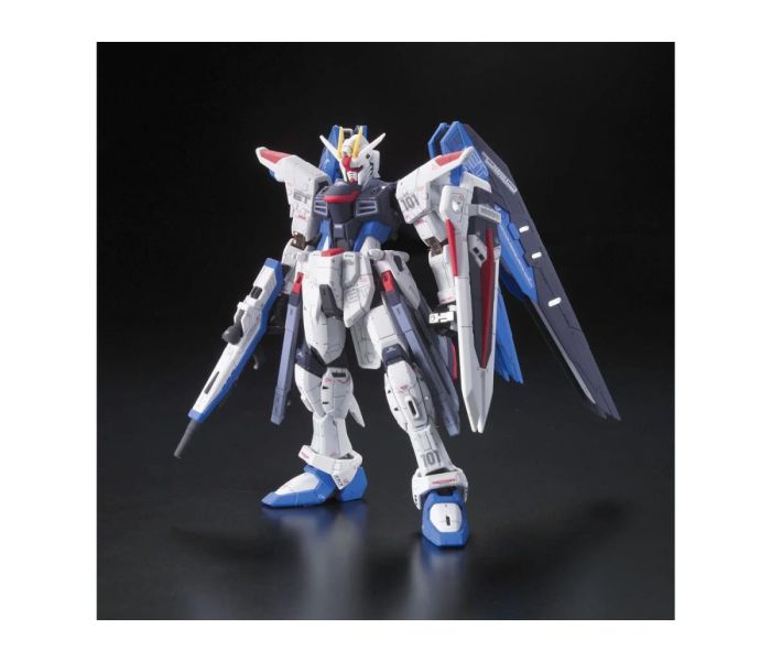 Freedom Gundam Real Grade Kit