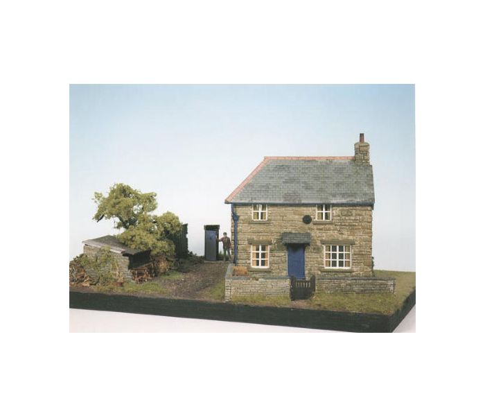 Farm Cottage Scene Craftsman Kit