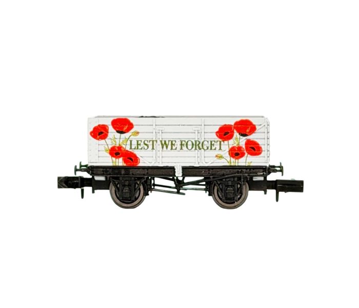 7 Plank Wagon Lest We Forget Poppies Weathered