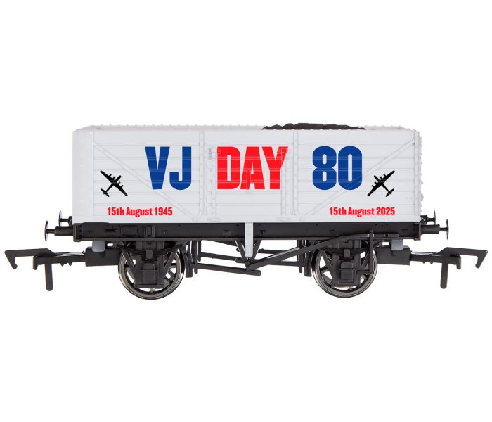 7 Plank Wagon VJ Day 80th Anniversary Army