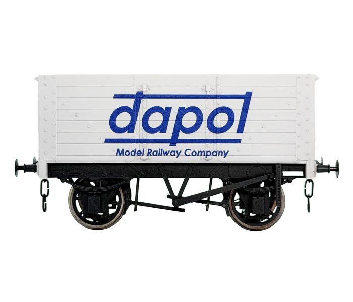 7 Plank Wagon 9ft Wheelbase Dapol Current Logo Weathered