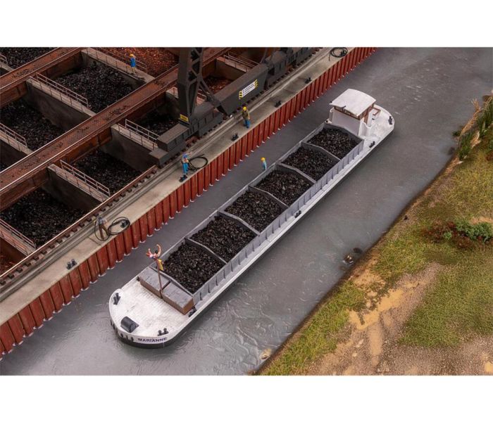 River Freighter Cargo Barge Kit IV