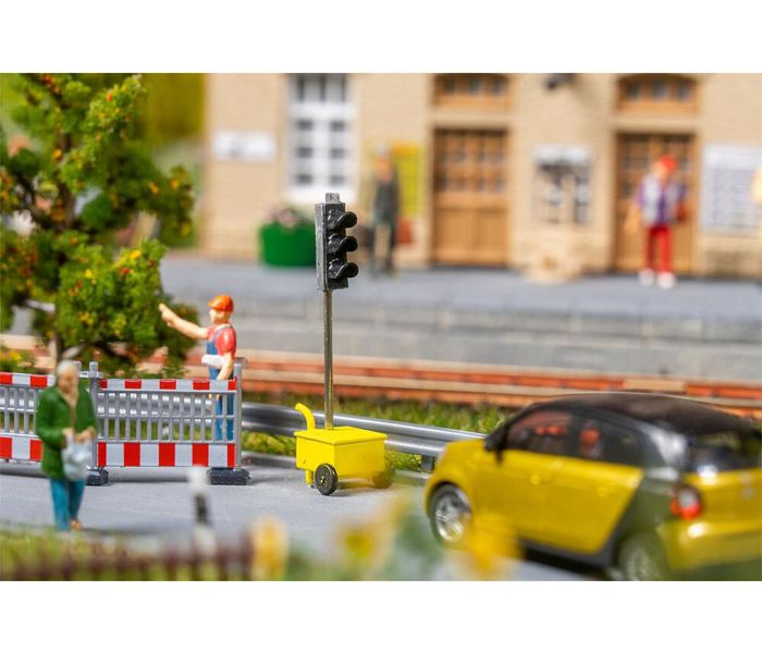 Temporary Traffic Lights (2)