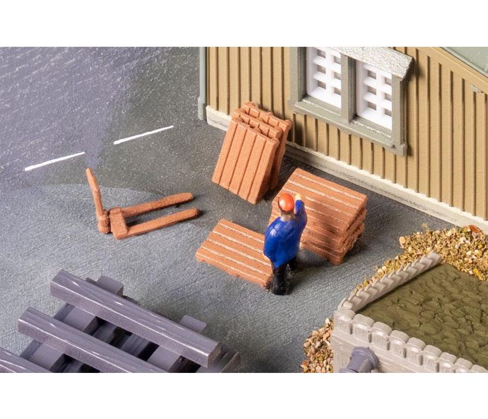 Pallets (16) Kit