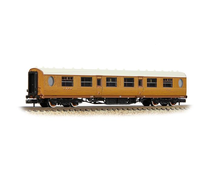 Thompson First Corridor LNER Teak Effect 136