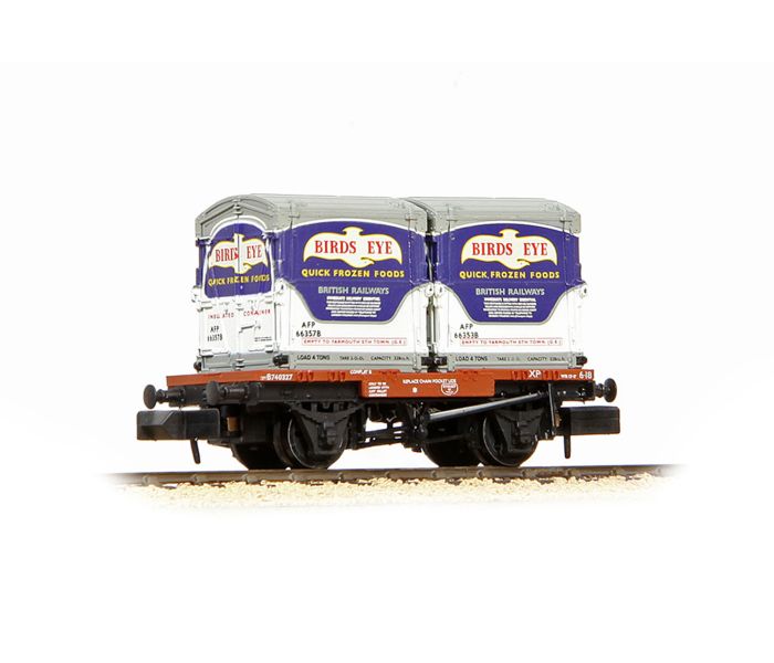 Conflat Wagon BR Bauxite B740327 w/AF Birds Eye Containers