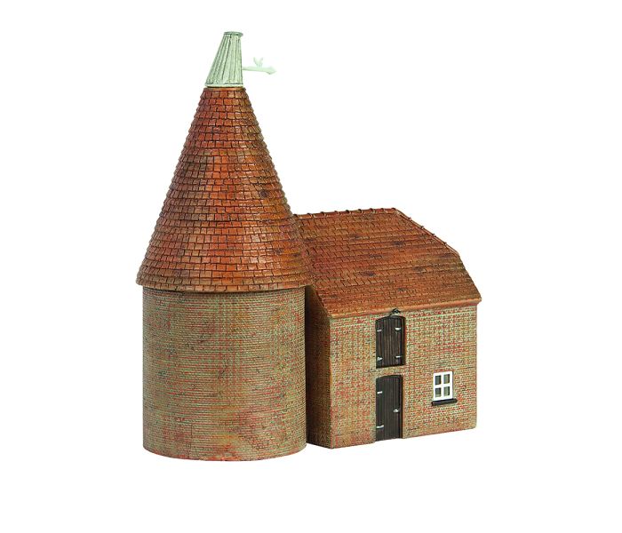 Scenecraft Oast House Brown (Pre-Built)