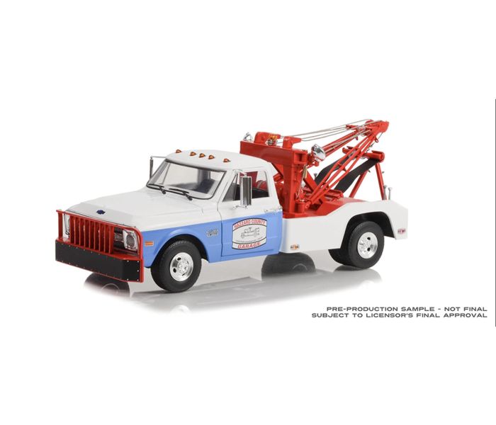 Hazzard County Garage 1969 Chevrolet C-30 Dually Wrecker
