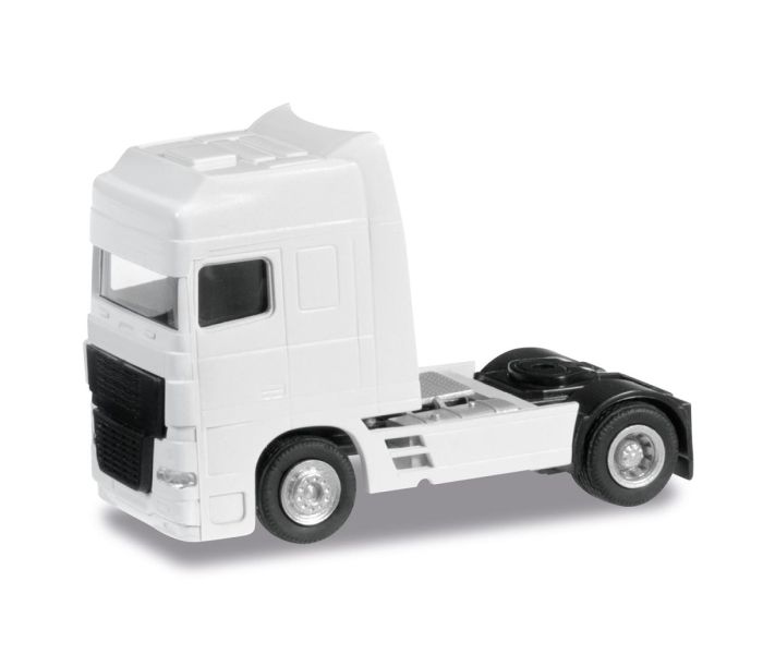 DAF XF 105 SSC Tractor Unit White (2)