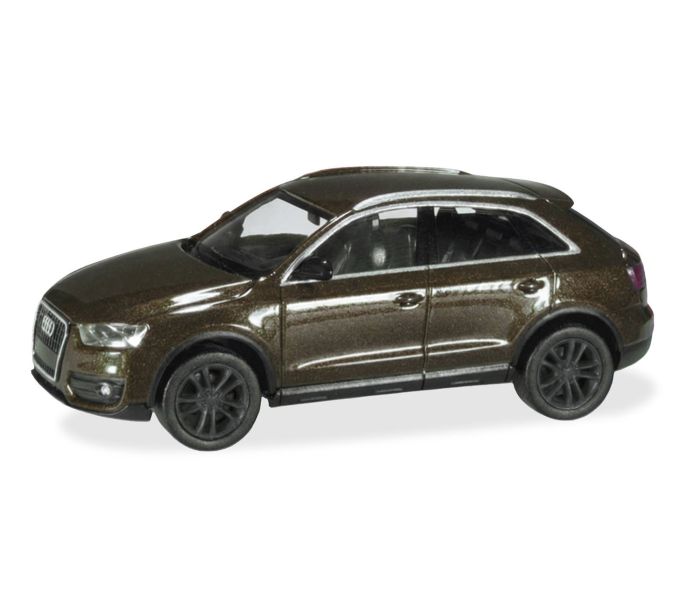 Audi Q3 District Green