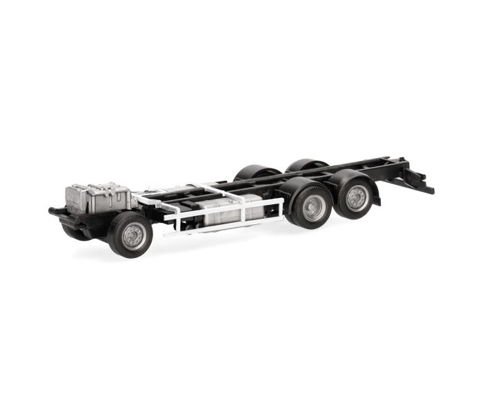 Volvo Swedish Box Truck 3 Axle Chassis (2)