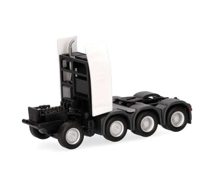 MAN Heavy Duty Tower 4 Axle Rigid Tractor Chassis Set (2)