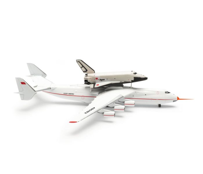 Antonov AN-225 Mriya & RKK Space Orbiter Set (1:400)
