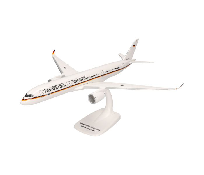 Snapfit Airbus A350-900 Luftwaffe 10+01 (1:200)