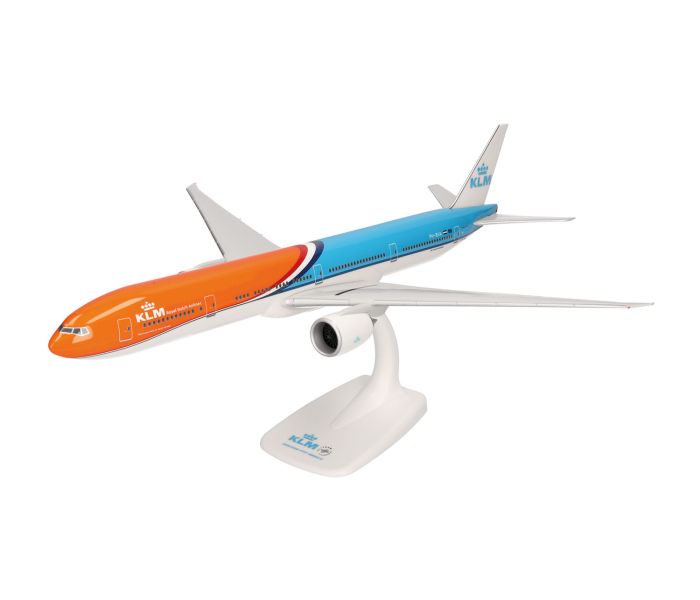 Snapfit Boeing 777-300ER KLM Orange Pride PH-BVA (1:200)-Herpa