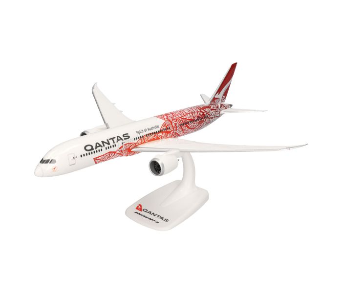Snapfit Flying Art Boeing 787-9 Dreamliner Qantas (1:200)