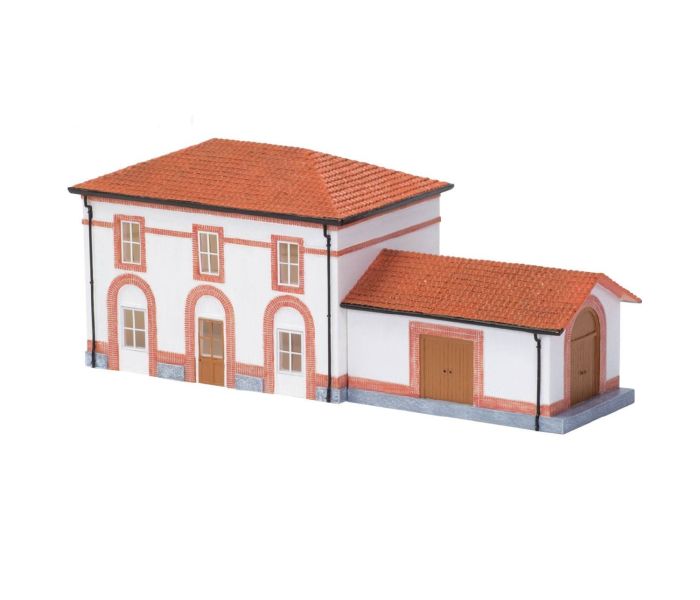 German Small Station with Goods Shed (Pre-Built)