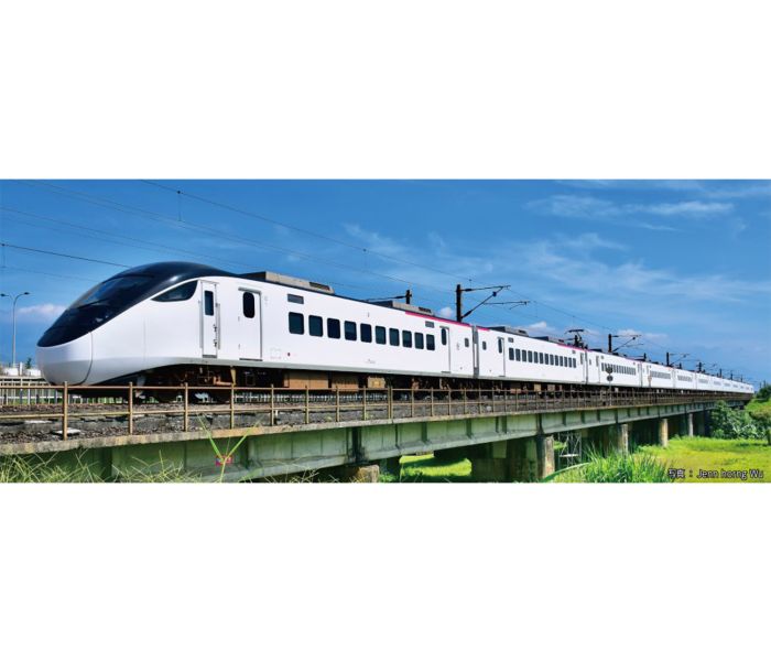 Taiwan Railways EMU3000 Red 6 Car EMU