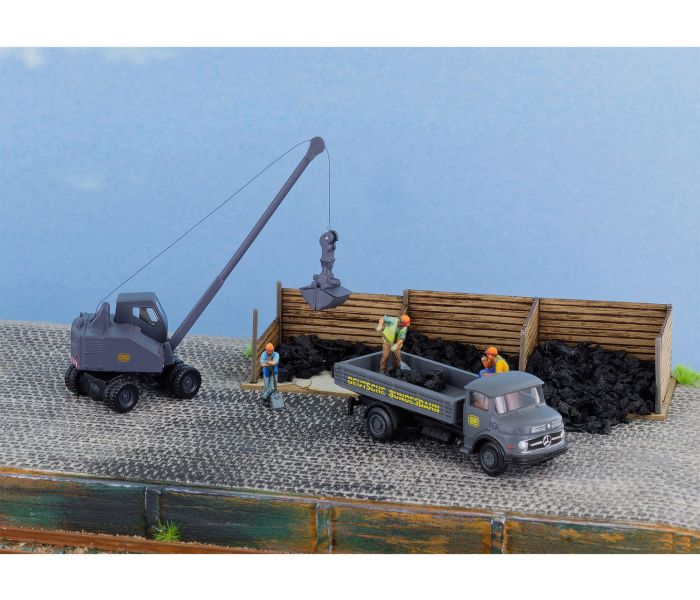 DB Coal Loading Miniscene Set