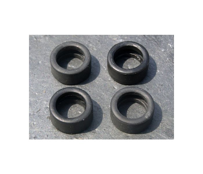 Rondeau M379 Rear Tyres (4)