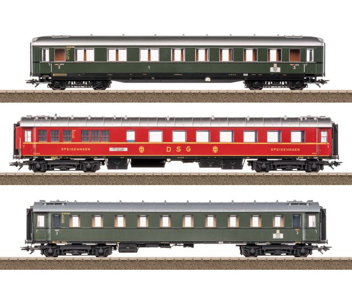 DB D74 Hamburg Altona-Basel Coach Set 2 (3) III