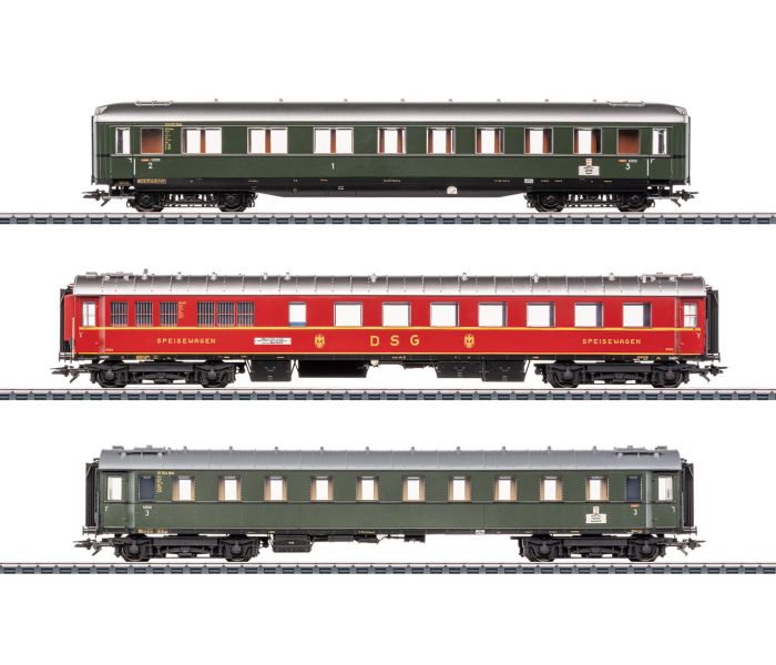 DB D74 Hamburg Altona-Basel Coach Set 2 (3) III
