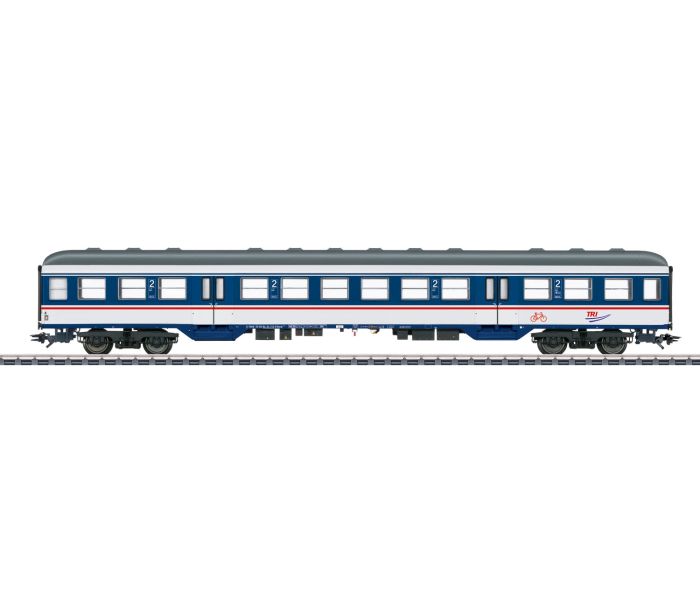 TRI Bnrdz451.9 2nd Class Elephant Express Coach VI