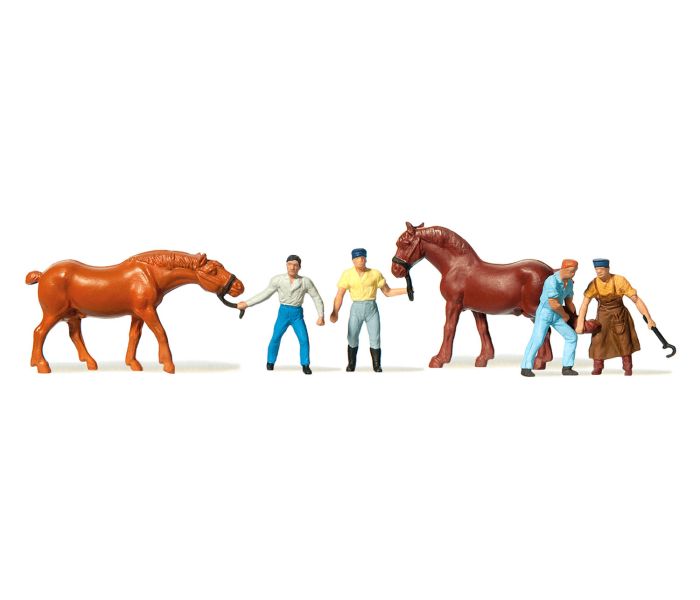 Blacksmiths (4) & Horses (2) Figure Set