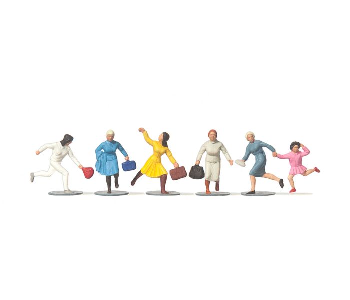 Running Women Travellers (6) Figure Set
