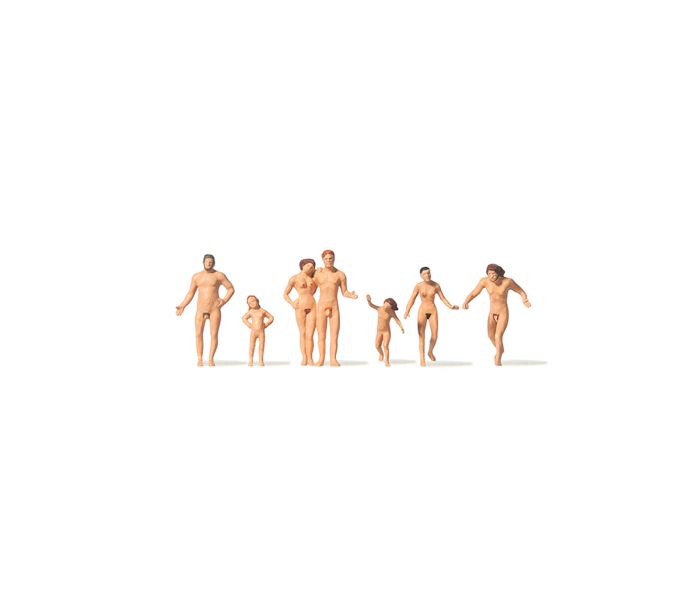 Nudist Family (7) Figure Set