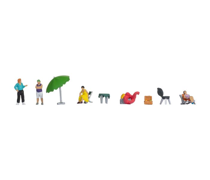 Camping Trip (4) & Accessories Figure Set